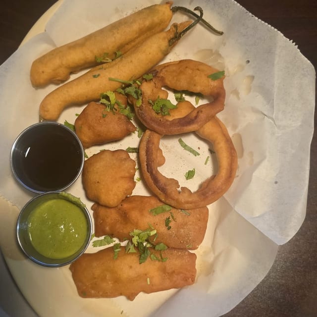 Mixed Vegetable Pakora.